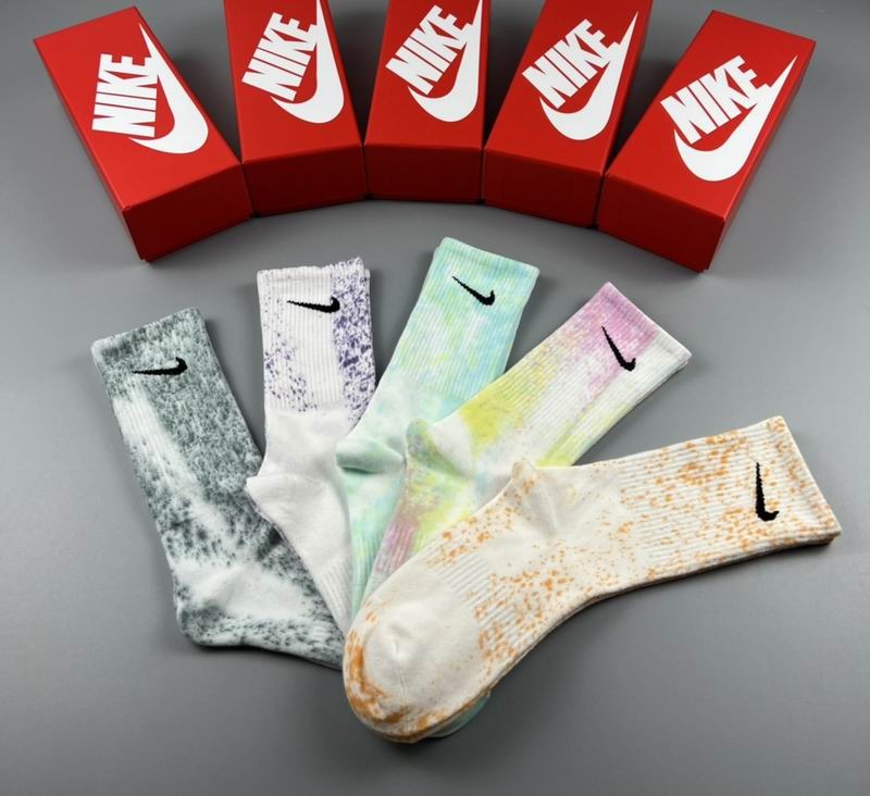 Kit de Meias Cano alto Nike  com 5 Pares